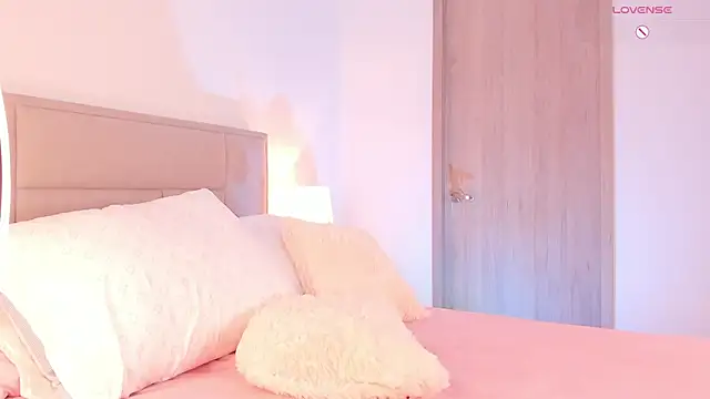 Fyre_divine's cam snapshot