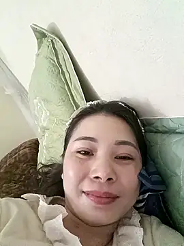 Moon-night222's cam snapshot