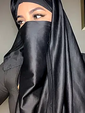 Zeynep-Lahsen's cam snapshot