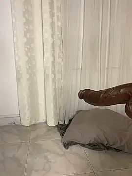 emilyrojas live sex cam