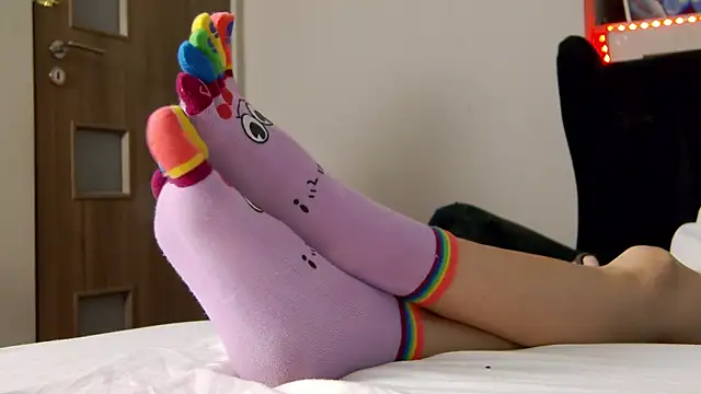 FeetVibe's cam snapshot