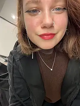 lucy-joy live sex cam