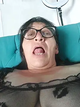 clarita_01's cam snapshot