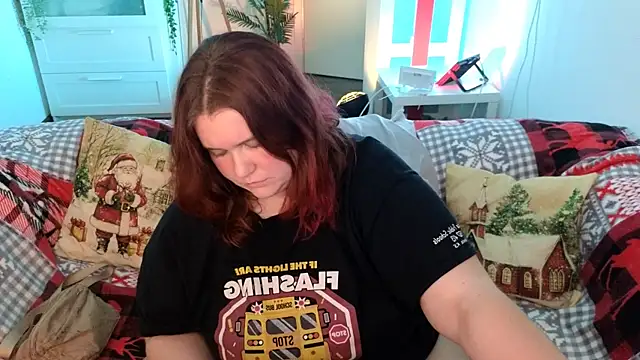 daisy_low's cam snapshot