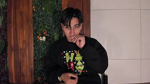 Andy_Joy_'s cam snapshot