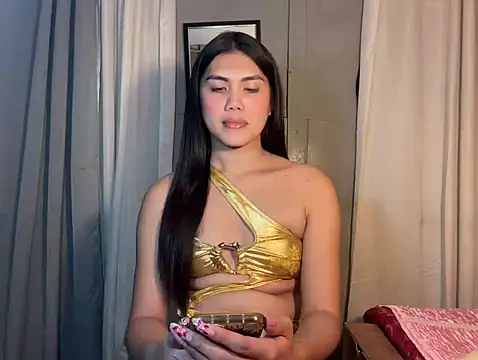 Delicate_Savannah live sex cam