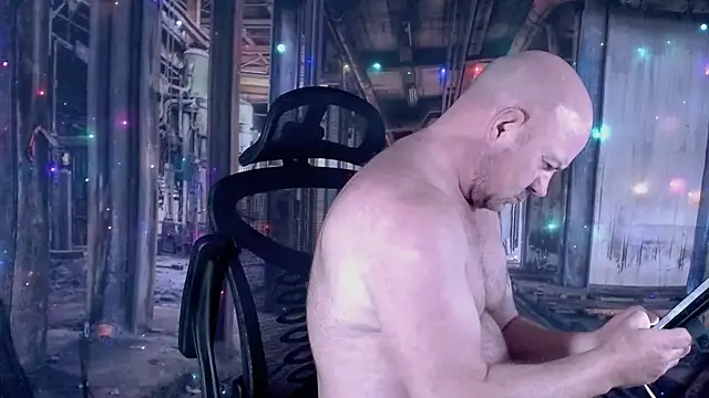 ManlyPrisonGuy live sex cam