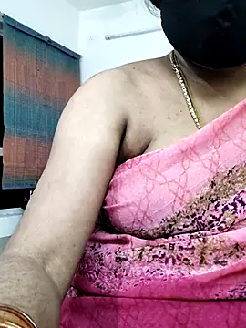 Tamilrojanew live sex cam