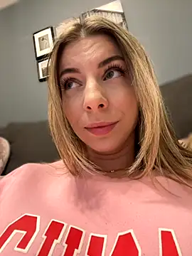 Mia_Ethan's cam snapshot