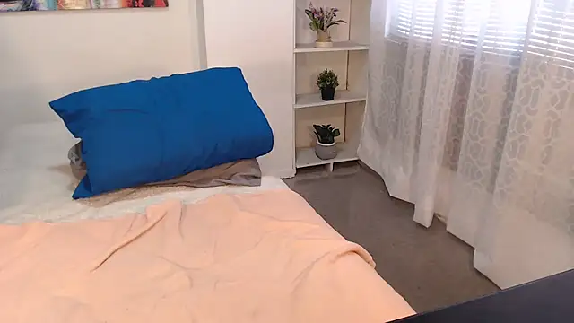 MILF__LATINA44's cam snapshot