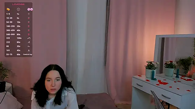 lilithlunna's cam snapshot