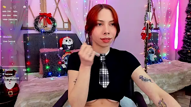 laura_olssen's cam snapshot