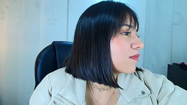 lina_bedoya_'s cam snapshot