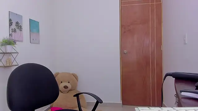 Emma_lean live sex cam