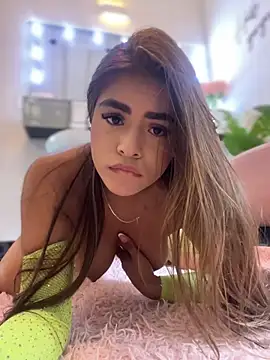 MayaMoanXXX's cam snapshot