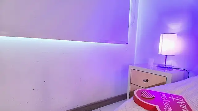 Julianaa_Castro_'s cam snapshot