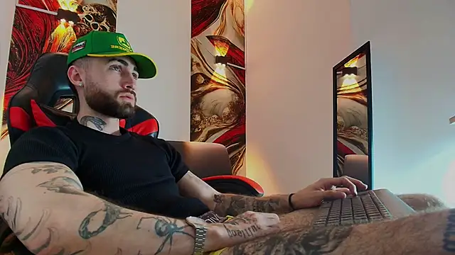 Luke_davis01 live sex cam