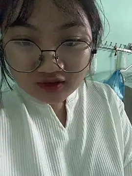 lau-2 live sex cam