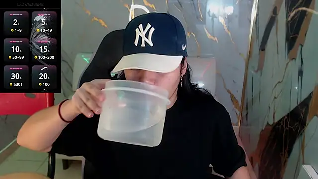 melany_rouse18's cam snapshot