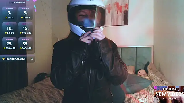 Cassie_Wild live sex cam