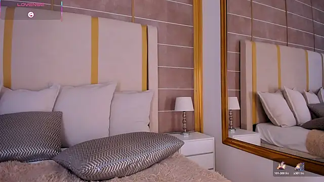 lyrabellini's cam snapshot