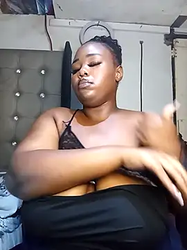 ItsAaliyah445 live sex cam