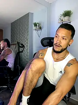 ARON_TAYLER01 live sex cam