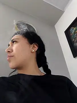 AmberGold-'s cam snapshot