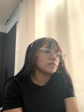 angie_rousse_'s cam snapshot