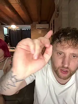 Dollyred's cam snapshot