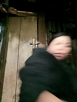 sary-hot2x's cam snapshot