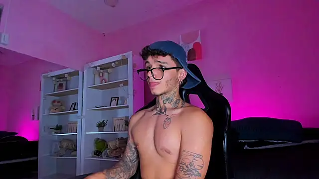 Ian_Castillo_ live sex cam