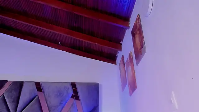 Milan_ebony's cam snapshot