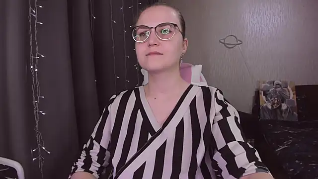 MissBrightShine's cam snapshot