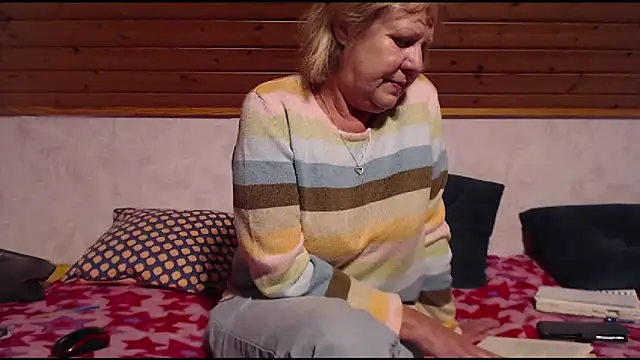 Nikole111's cam snapshot