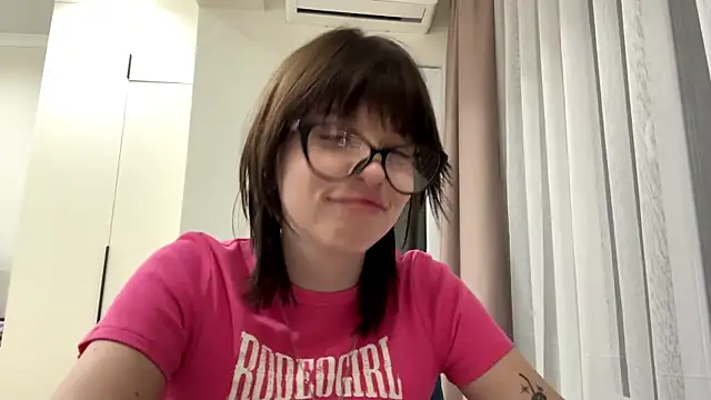 LollySimes's cam snapshot