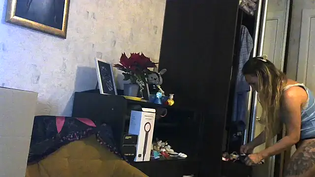 AngelinaLove28's cam snapshot