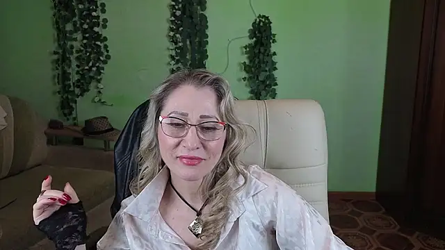 Habibi_Honeyy's cam snapshot