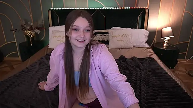 MagicPeachh_'s cam snapshot