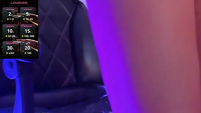 AliceStevens_'s cam snapshot