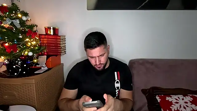 Gold_Alpha_Boy's cam snapshot