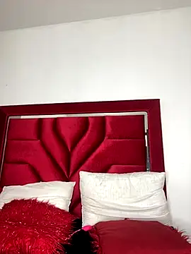 NataliaaMiller_'s cam snapshot