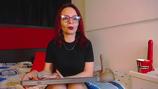 Miss_ellien live sex cam