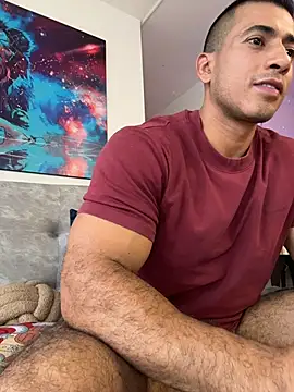 aaroncolombia's cam snapshot