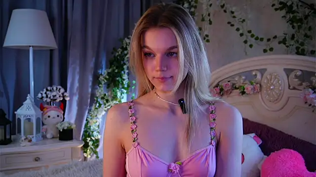 EdlinAlliston's cam snapshot