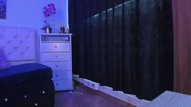 Amy_Kiitty_'s cam snapshot