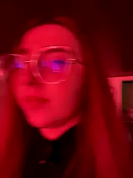 CoraVibes's cam snapshot