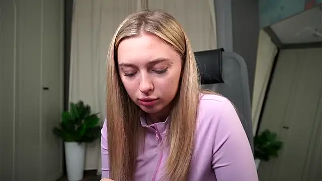 christie_luv's cam snapshot