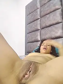 Kattaleyaa_'s cam snapshot