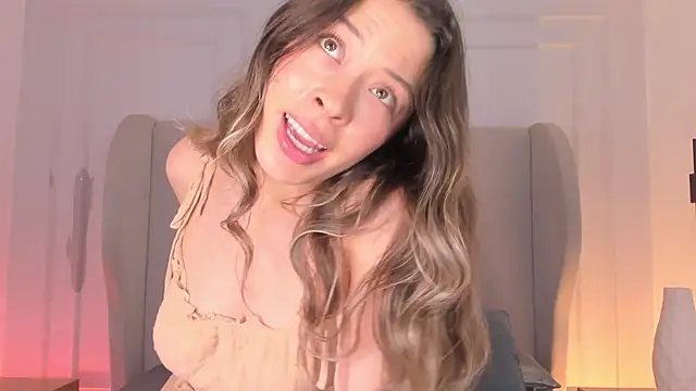 chloe_d's cam snapshot